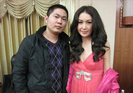 广州耀世娱乐与明星合影